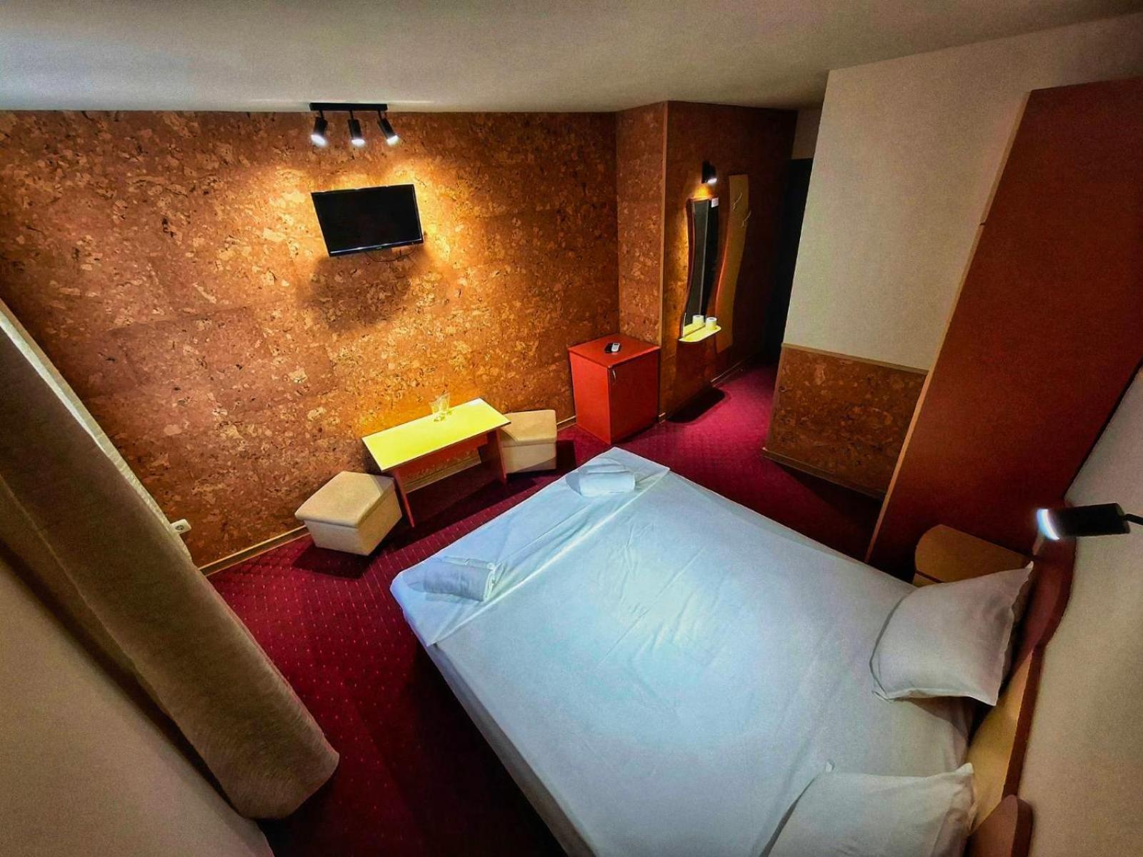 Korona Hotel บลาโกเอฟกราด ภายนอก รูปภาพ